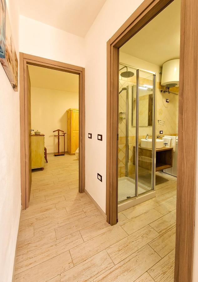 Residenza Quarto 02 - La Maddalena Apartment Ла Мадалена Екстериор снимка