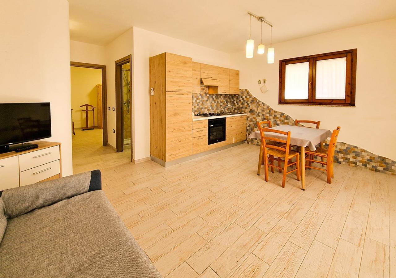Residenza Quarto 02 - La Maddalena Apartment Ла Мадалена Екстериор снимка